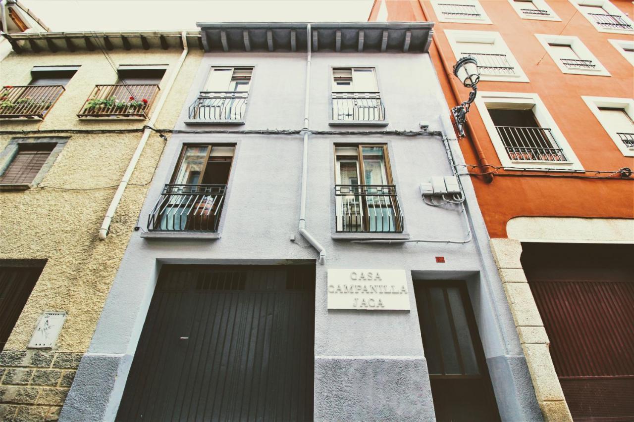 Casa Campanilla Jaca Ξενοδοχείο Εξωτερικό φωτογραφία