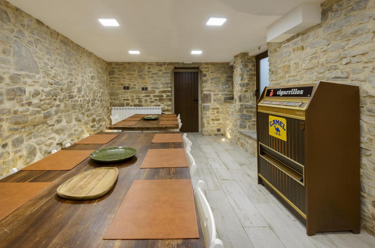 Casa Campanilla Jaca Ξενοδοχείο Εξωτερικό φωτογραφία